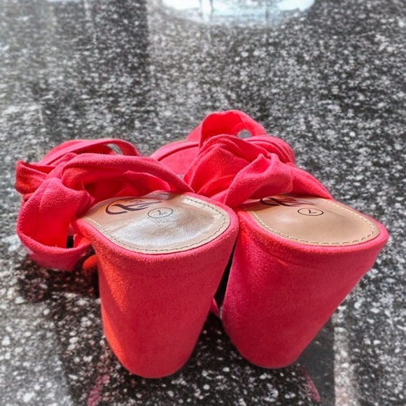 NEW TRARY PINK CHUNKY HEELS STRAPPY OPEN TOE COMFORTABLE TIE UP HEELS SIZE 7 - Picture 4 of 11